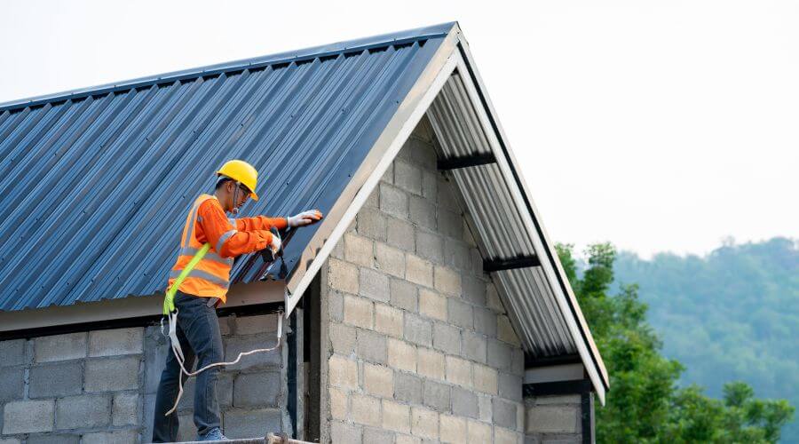 Expert new roof installation services in Charlotte, MI